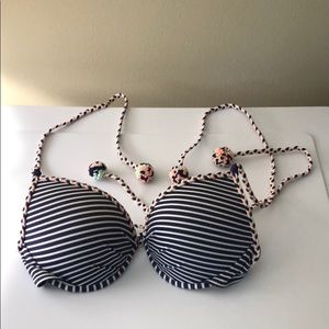 Victoria’s Secret Bikini Top